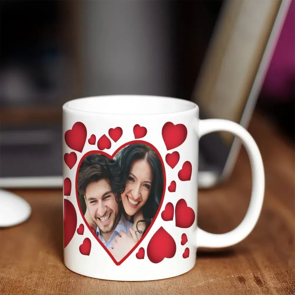 Cană Personalizată - Model "Inimioare" cu o poză