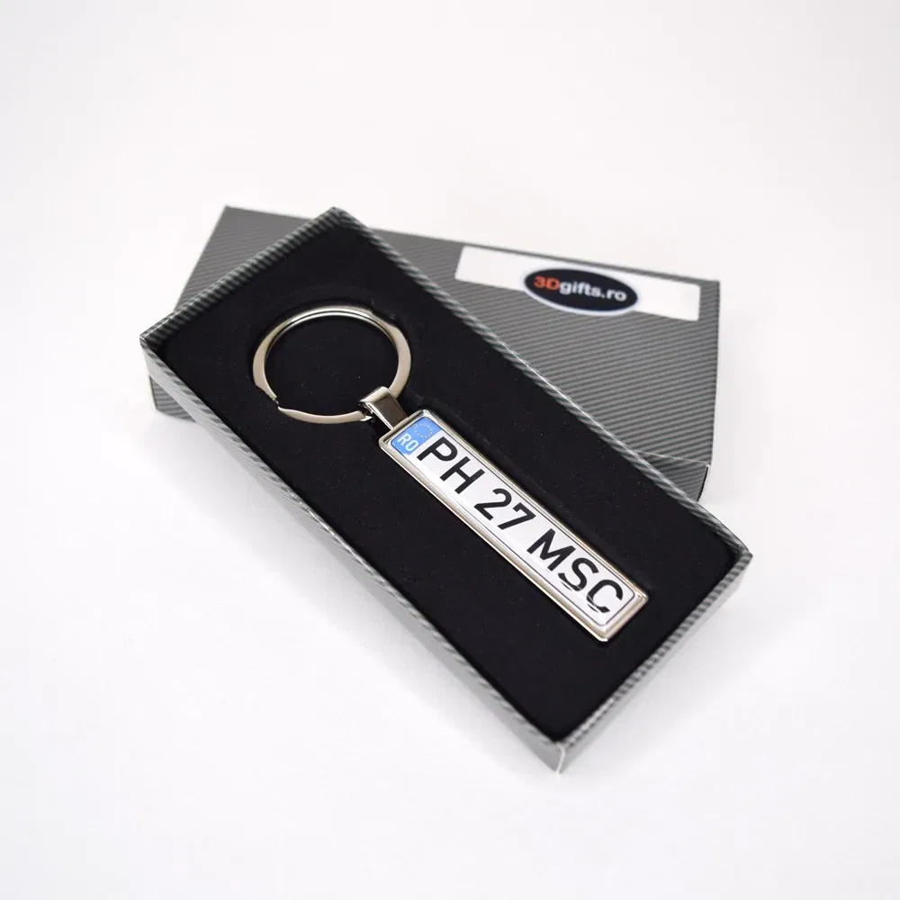 Breloc Auto Personalizat Cu Marca Auto Și Nume Breloc Auto Personalizat Cu Marca Auto Și Nume