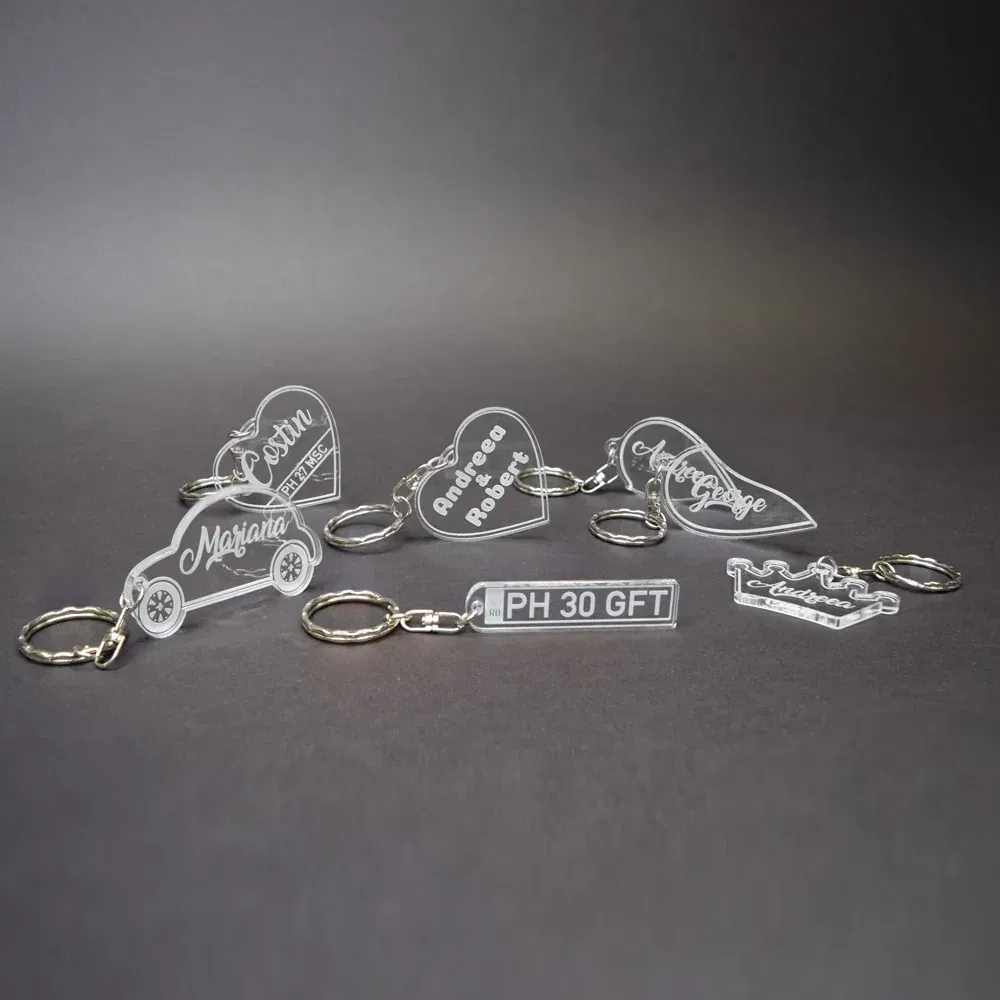 Breloc Personalizat Cu Nume Sau Text - Model Mașină Transparent Breloc Personalizat Cu Nume Sau Text - Model Mașină Transparent
