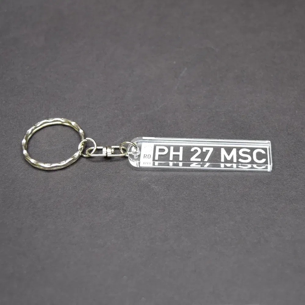 Breloc Personalizat Cu Număr Auto - Model Transparent Breloc Personalizat Cu Număr Auto - Model Transparent