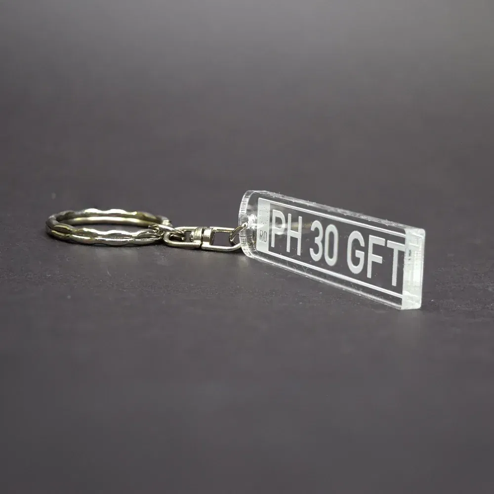 Breloc Personalizat Cu Număr Auto - Model Transparent Breloc Personalizat Cu Număr Auto - Model Transparent