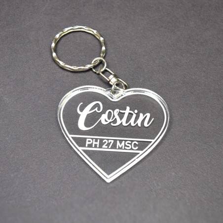 Breloc Personalizat Cu Nume Și Număr Auto - Model Inimă Transparent Breloc Personalizat Cu Nume Și Număr Auto - Model Inimă Transparent